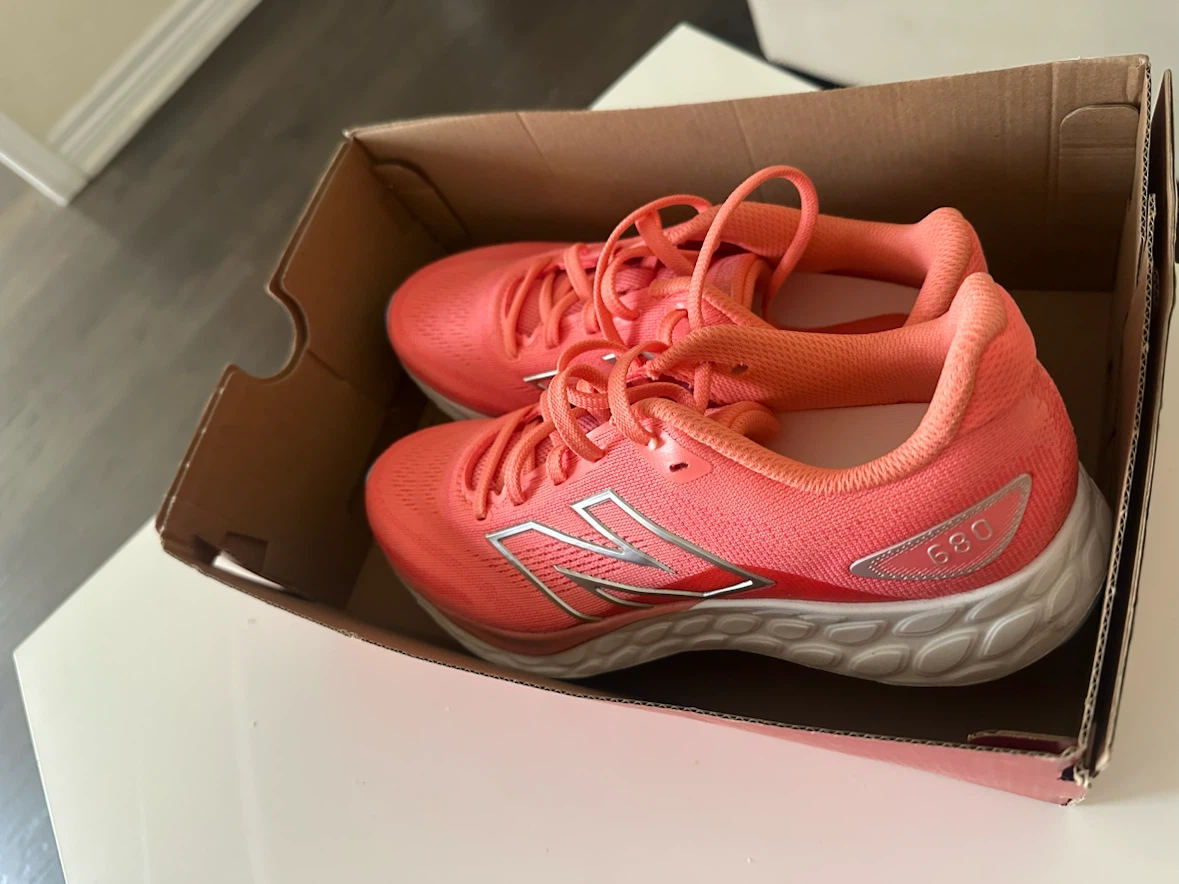 New Balance 680 Running Shoes