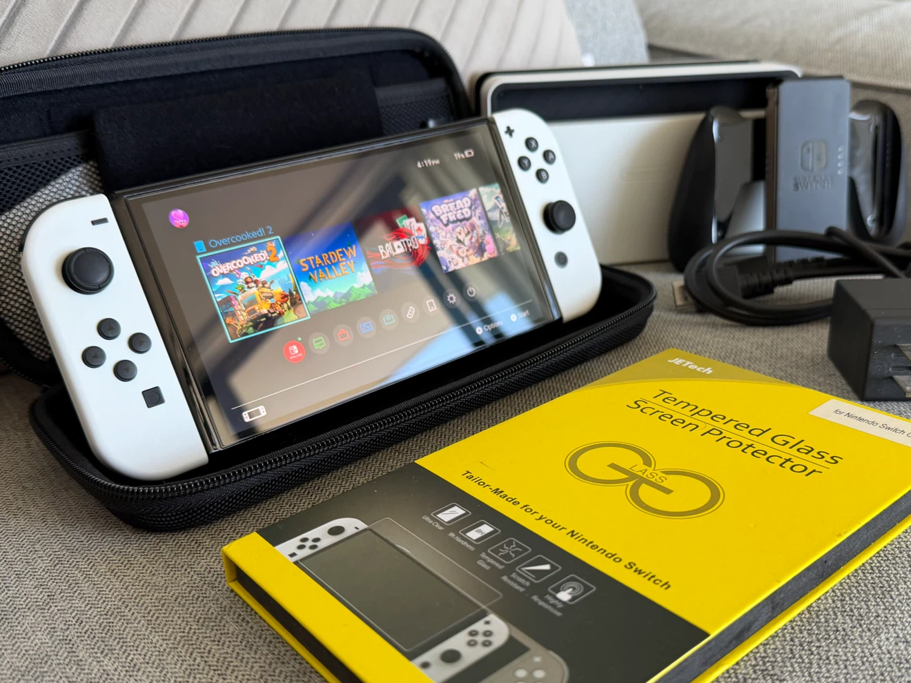 Nintendo Switch OLED - Like New