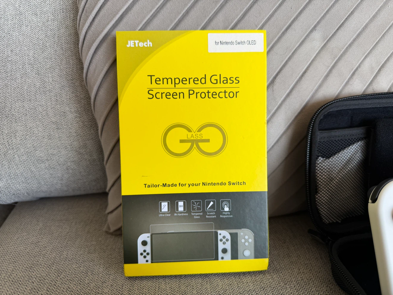 Nintendo Switch OLED - Like New - photo 4