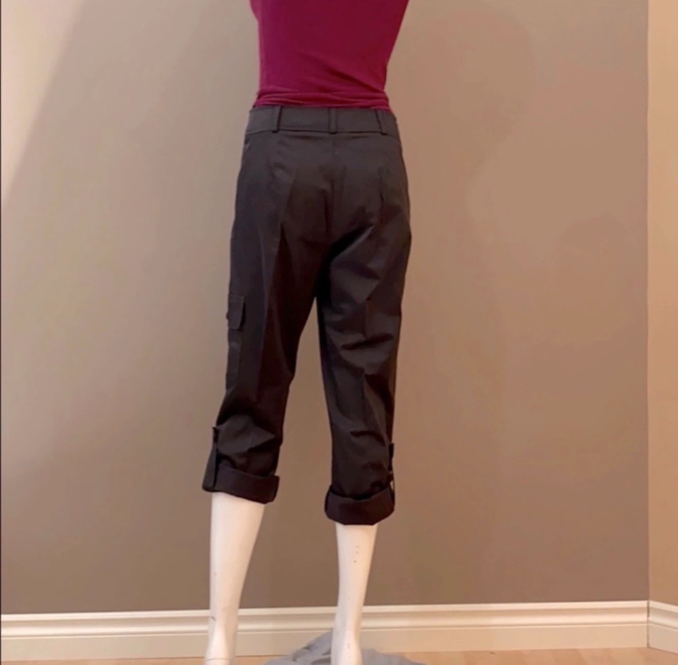 Melanie Lyne Black Sateen Cargo Capri Pants (Multi Length) - photo 4