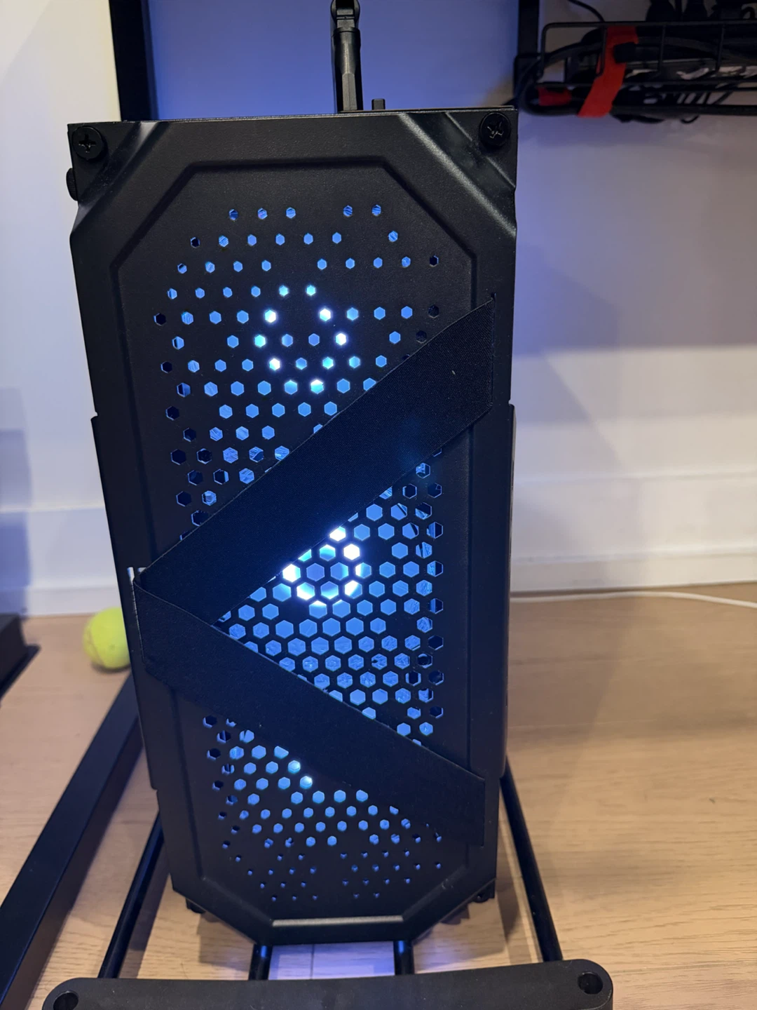 STGAUBRON Gaming PC - photo 3