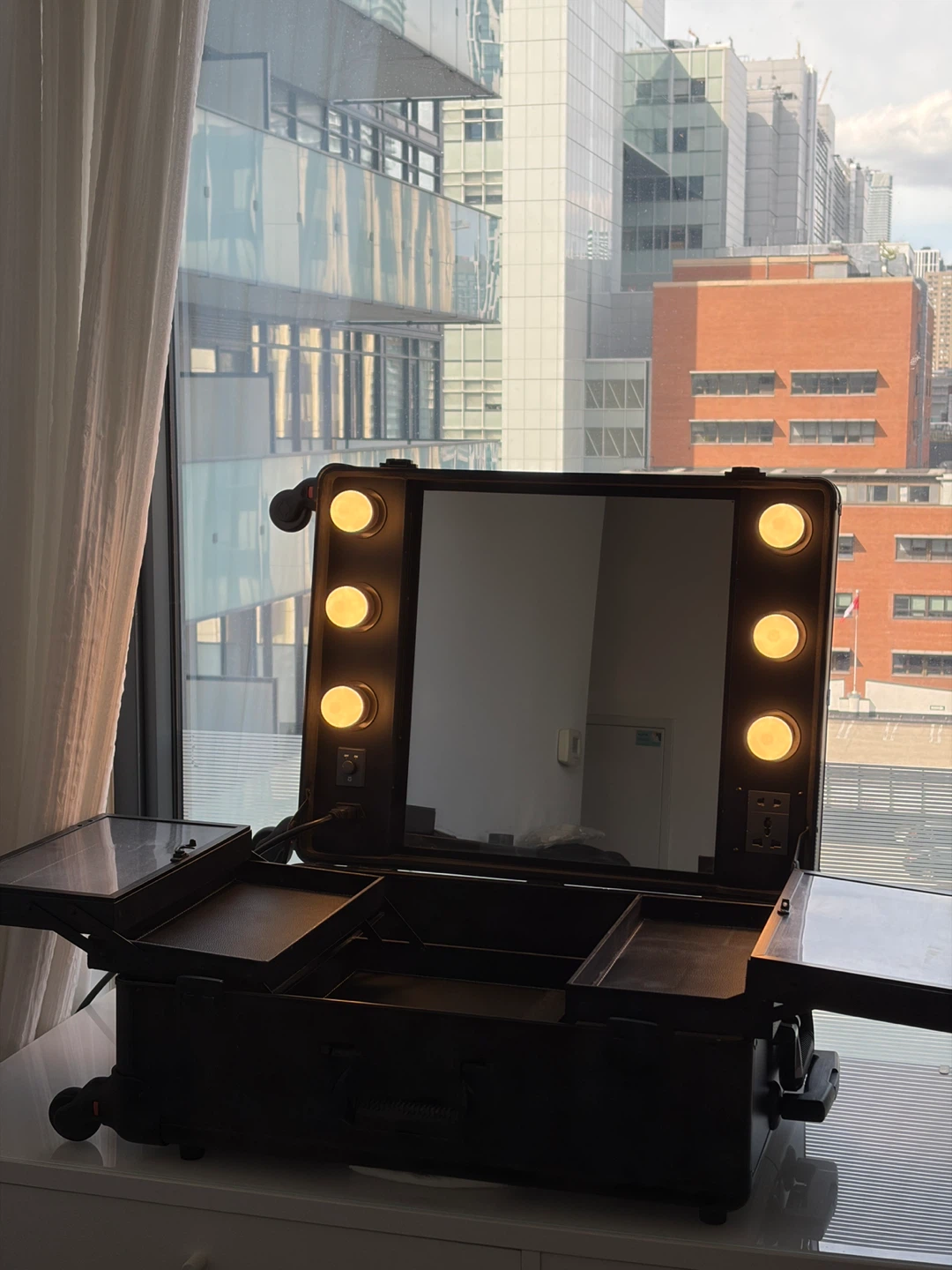 Large Makeup Train Case with Lighted Mirror Heavy Duty - photo 3