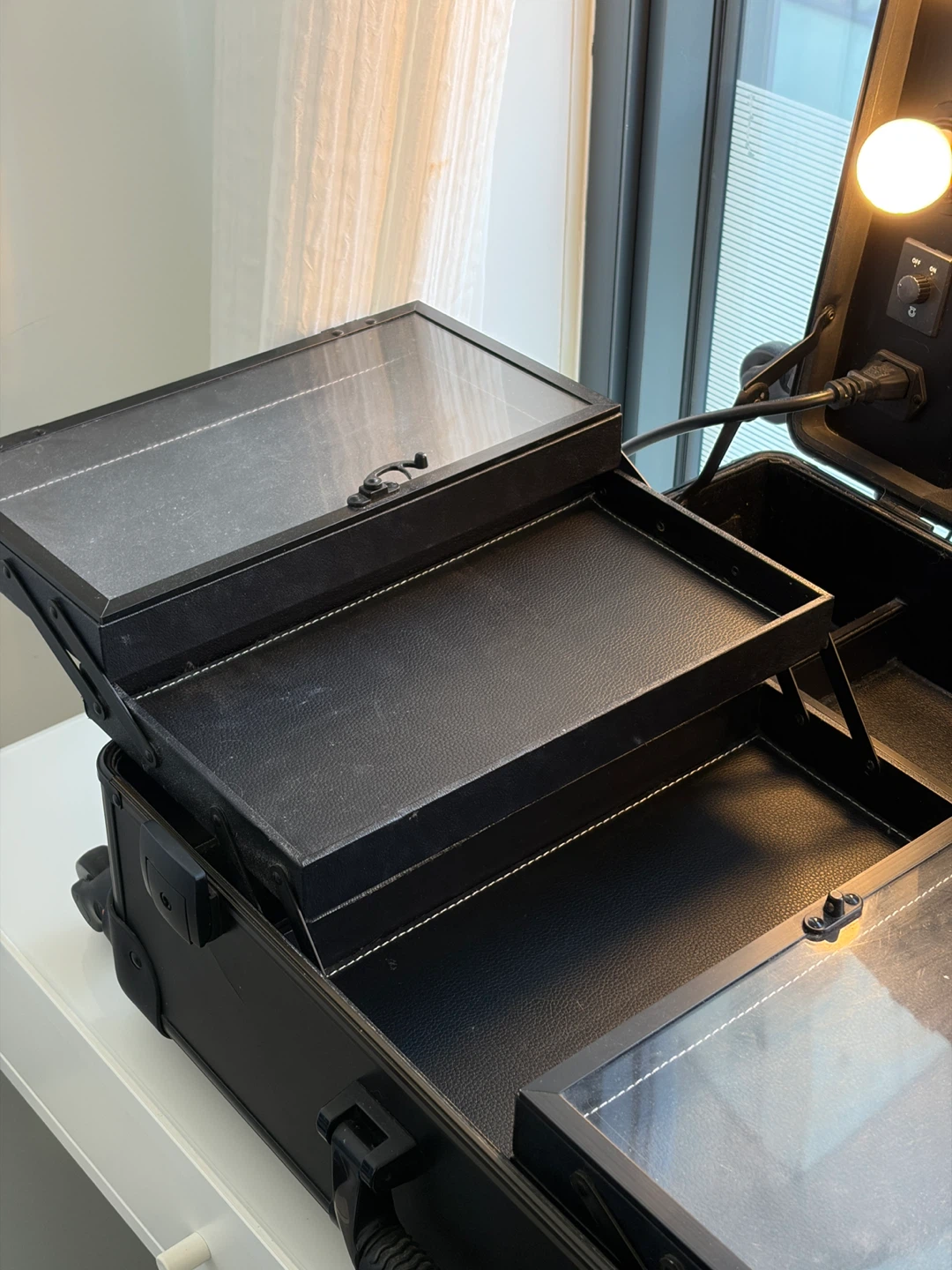 Large Makeup Train Case with Lighted Mirror Heavy Duty - photo 4