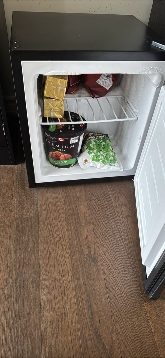 STAKOL Compact Mini Fridge - photo 3