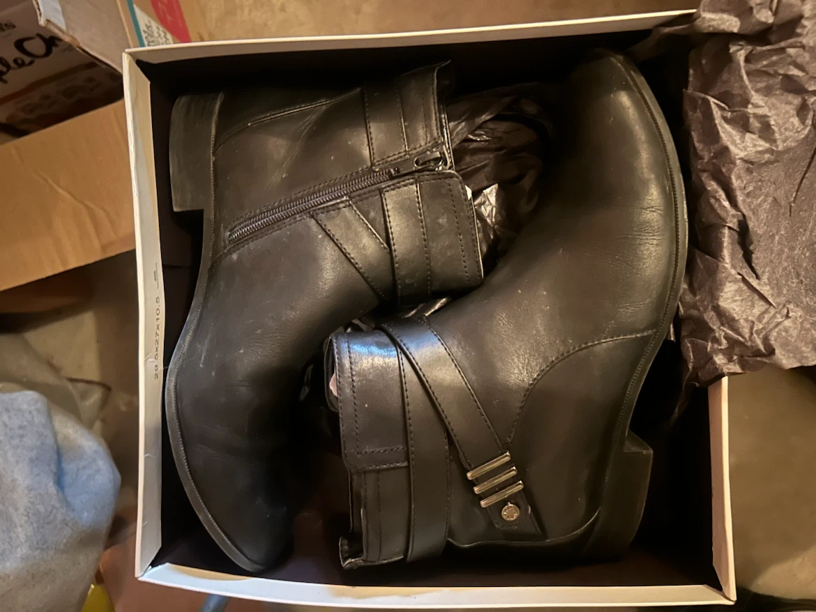Anne Klein Women’s Akkael Black Leather Ankle Boots, Size 10M