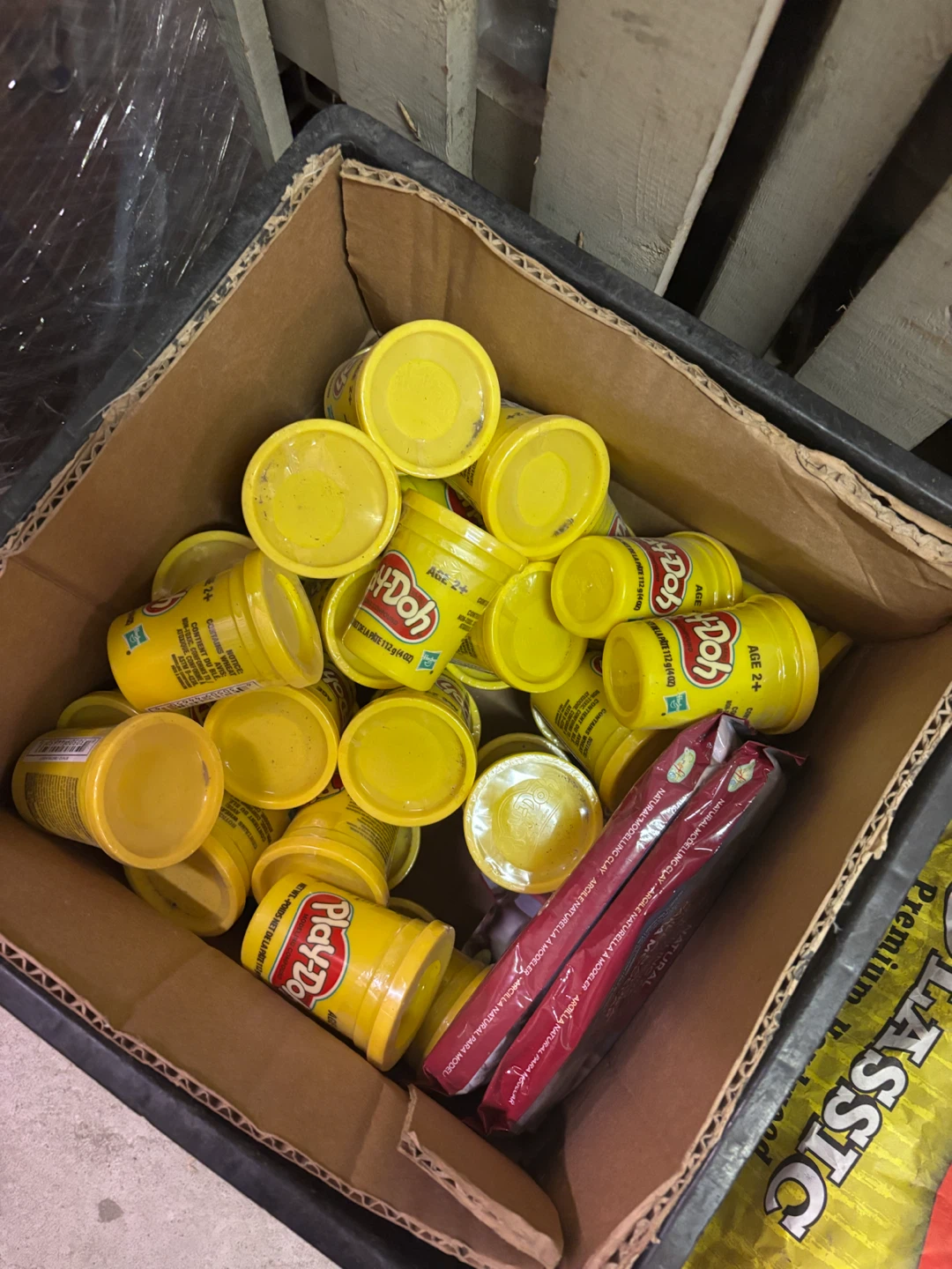 Play-Doh Modelling Compound Containers