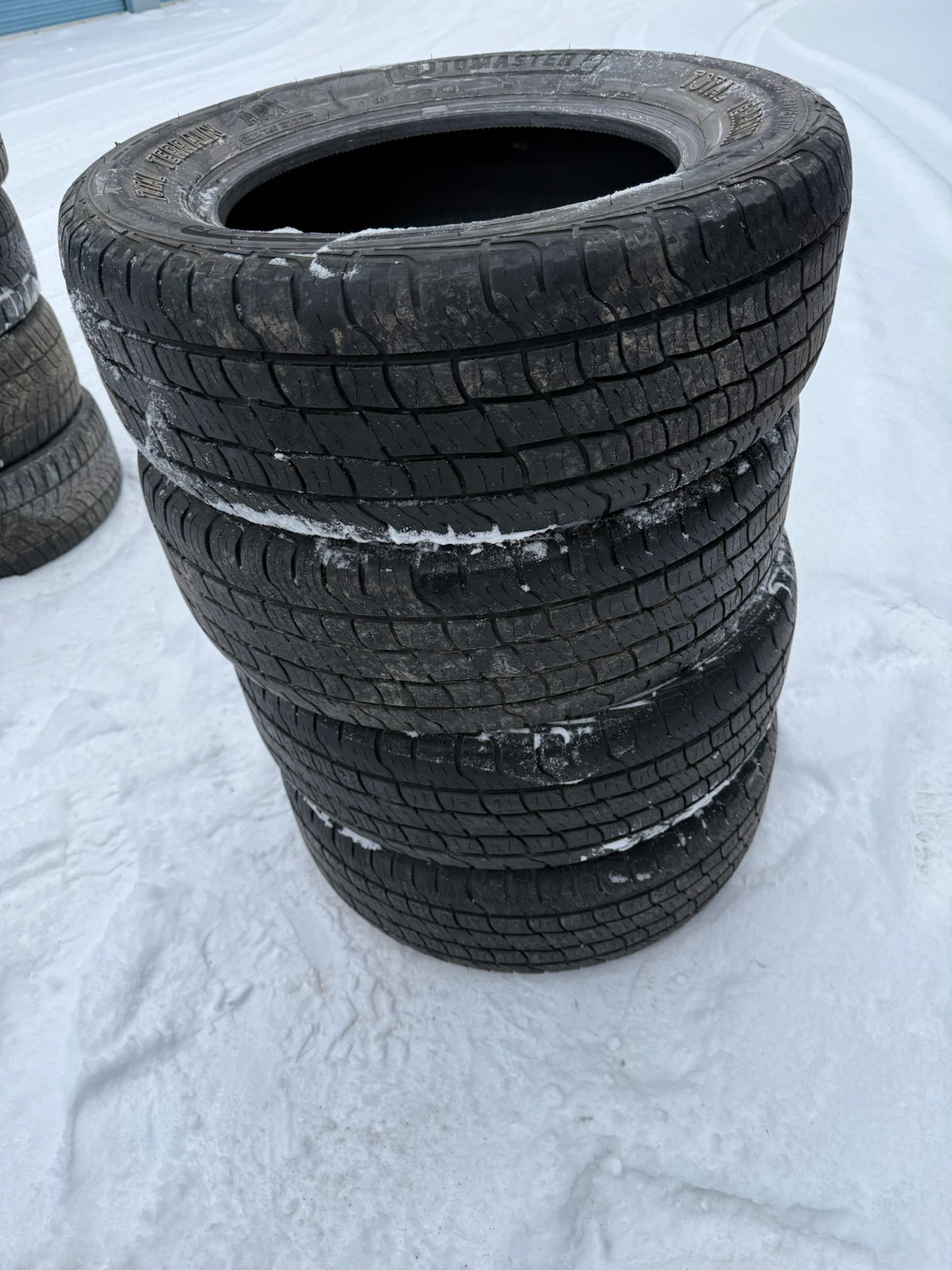 235/65R17 Motomaster Total Terrain APX