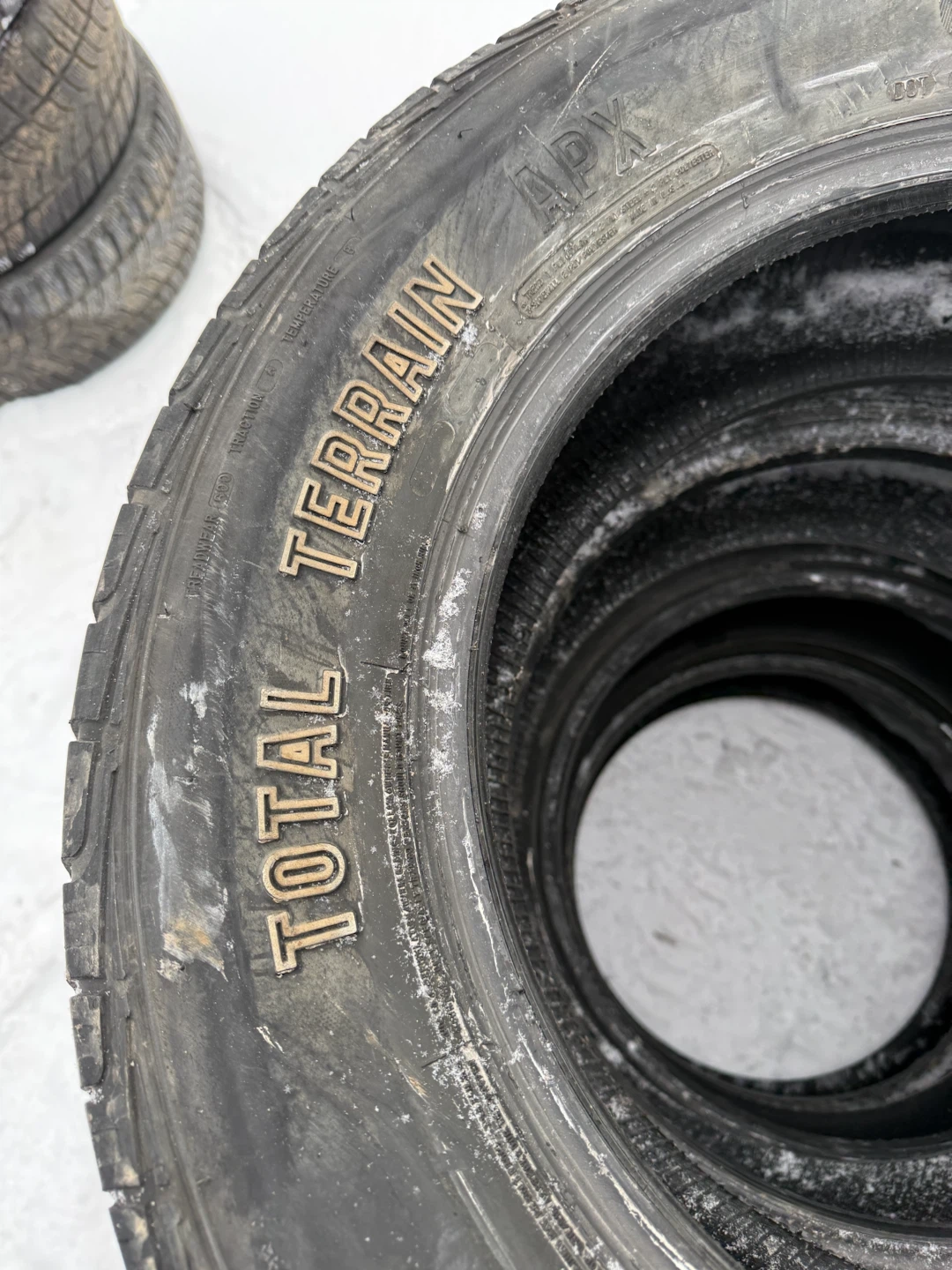 235/65R17 Motomaster Total Terrain APX - photo 3