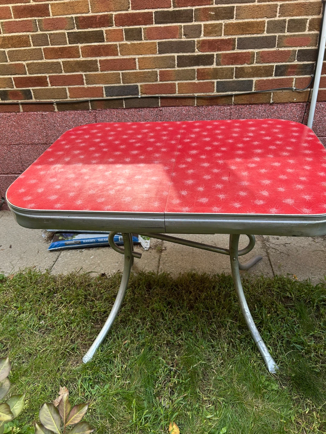 Vintage Mid-Century Red Starburst Dining Table - photo 2