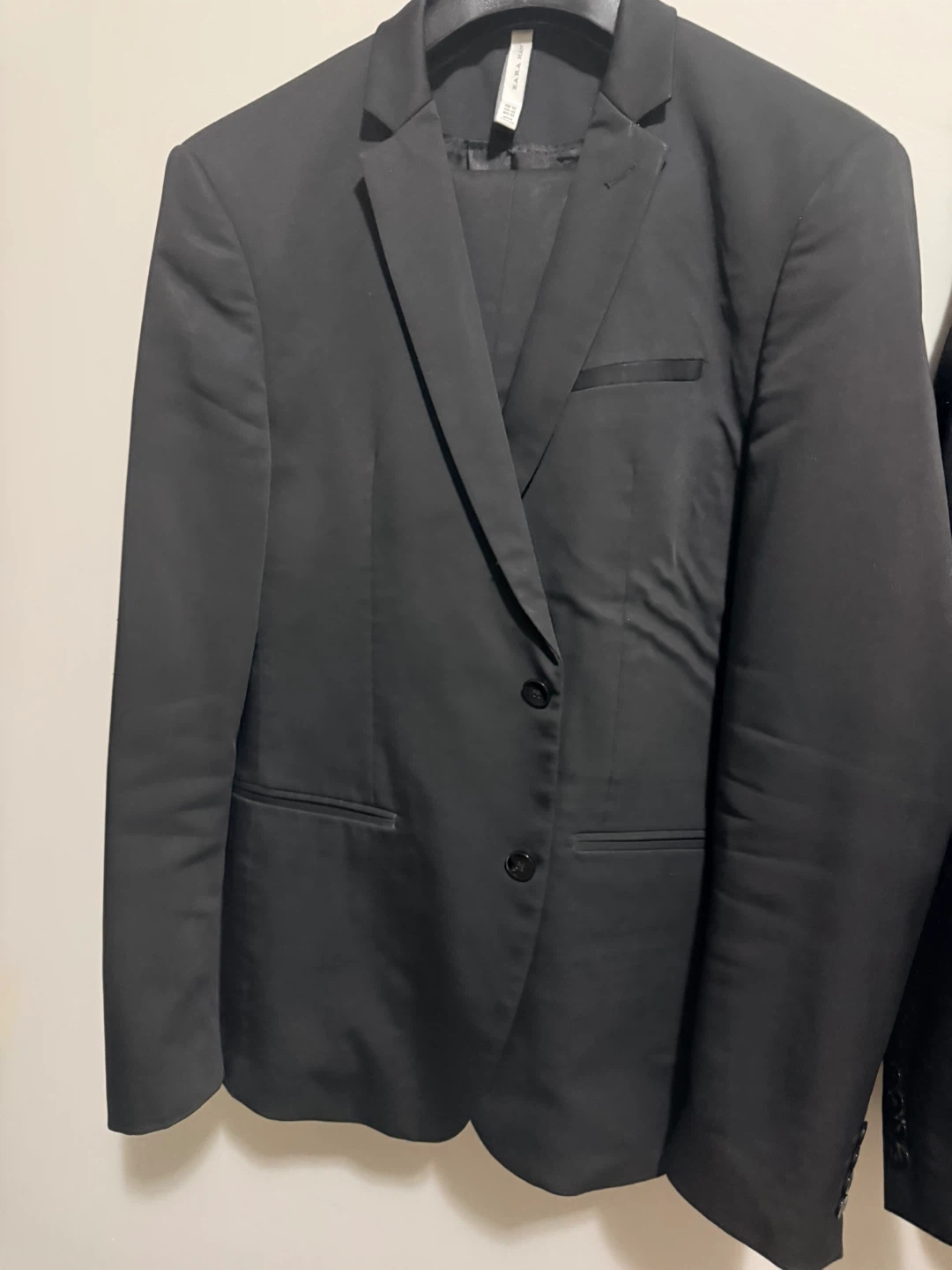Zara Man Black suit - photo 2