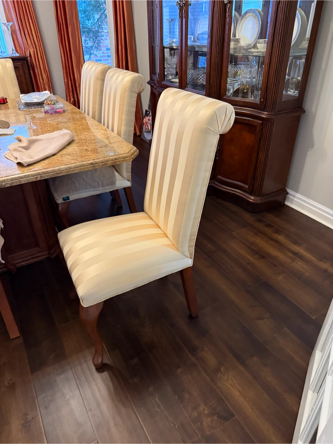 Set of 8 Dining Chairs