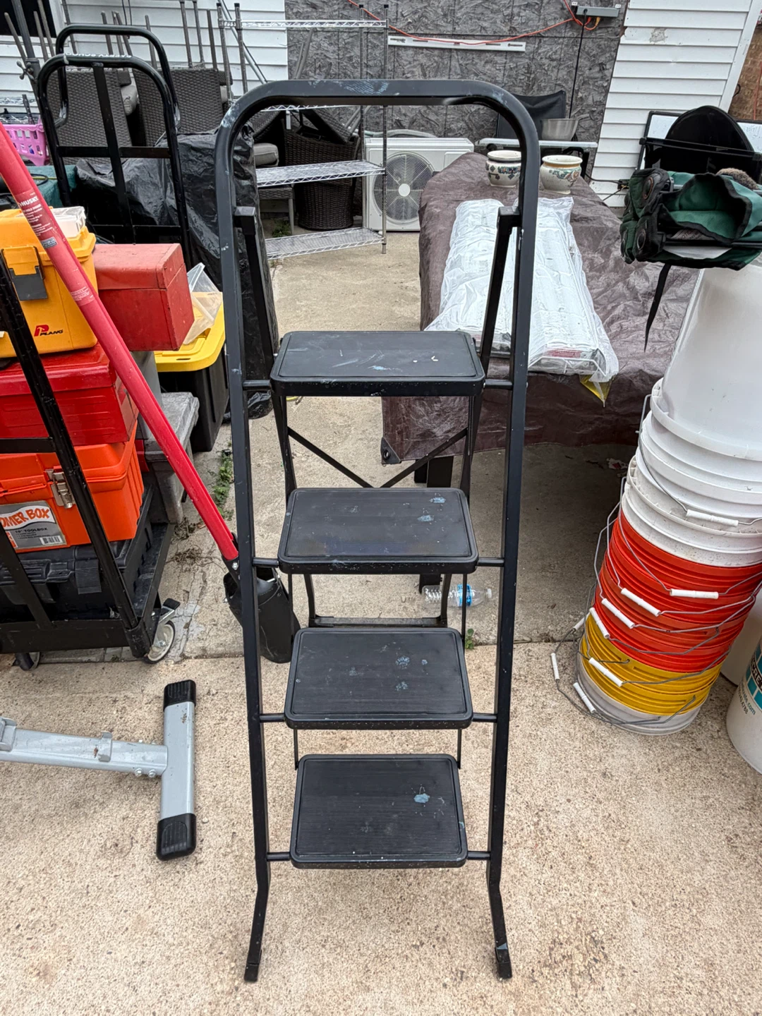 4-Step Folding Step Ladder