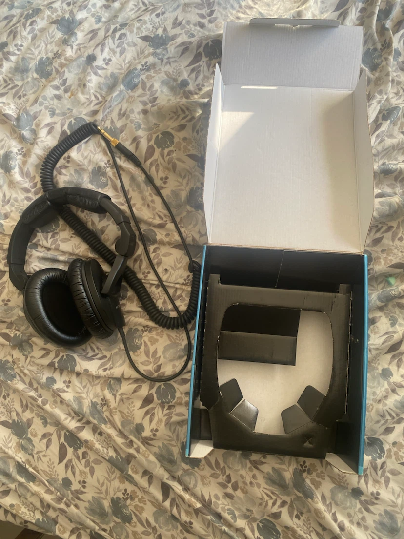 Sennheiser HD 280 Pro Headphones - photo 4