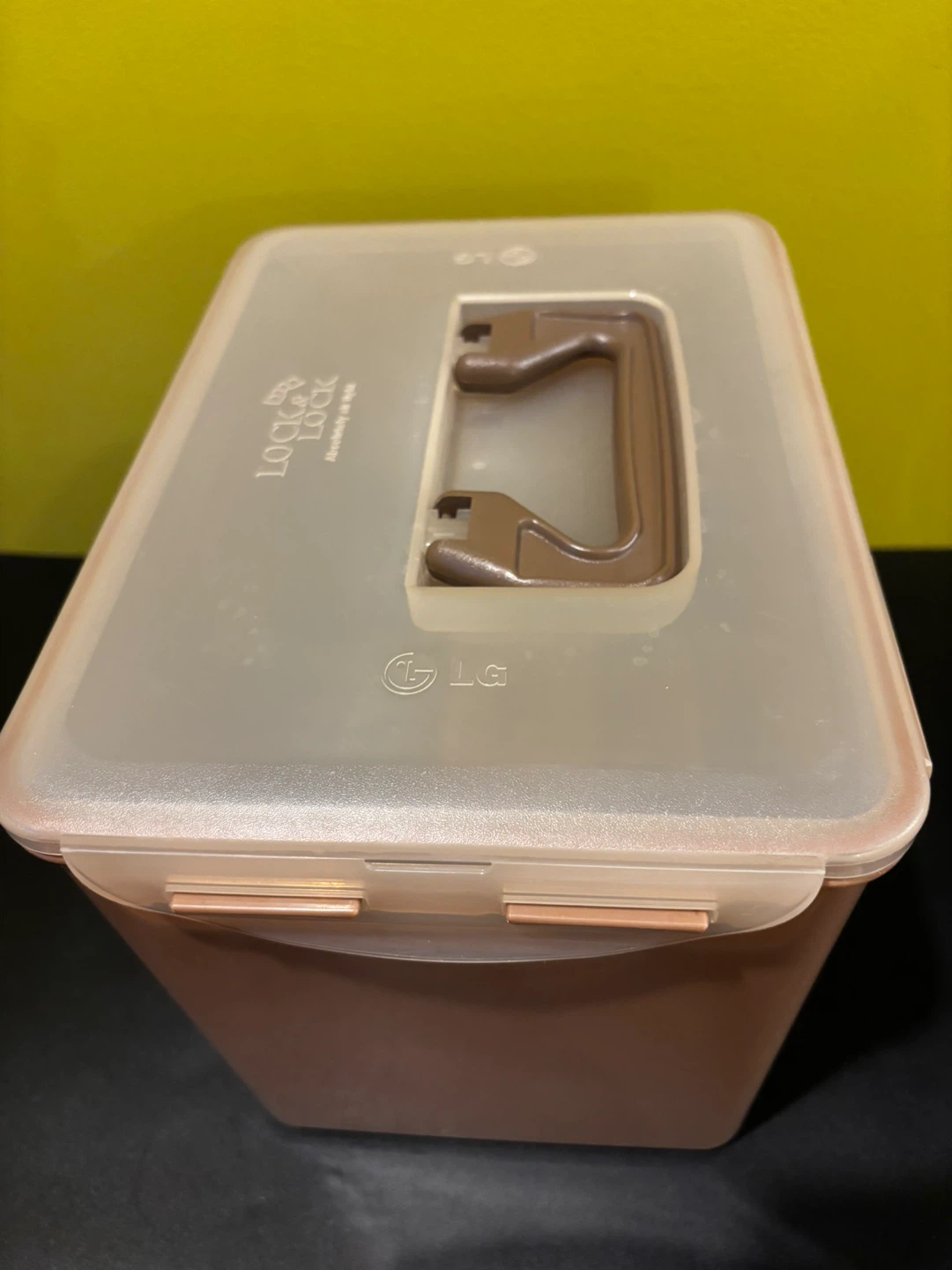 Lock & Lock Air Tight Storage Container - photo 4