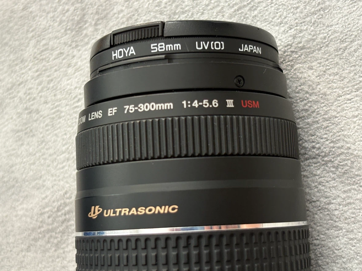 LIKE NEW Canon EF 75-300 mm f/4-5.6 III USM lens - photo 2