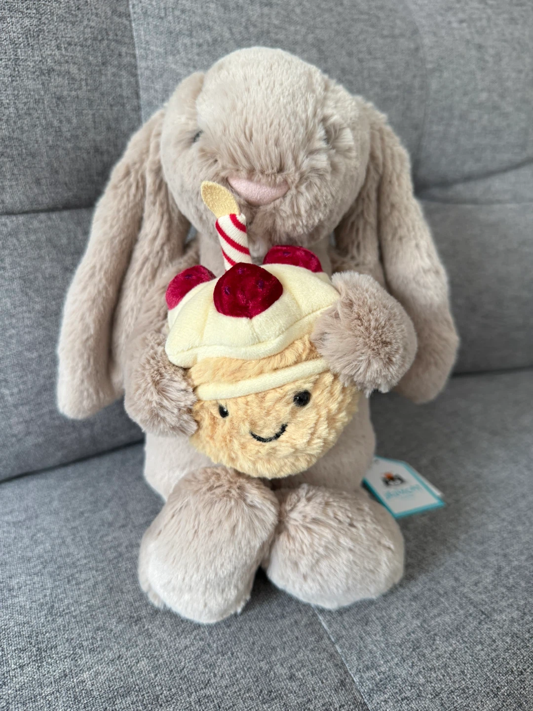 Jellycat Bashful Beige Bunny Birthday