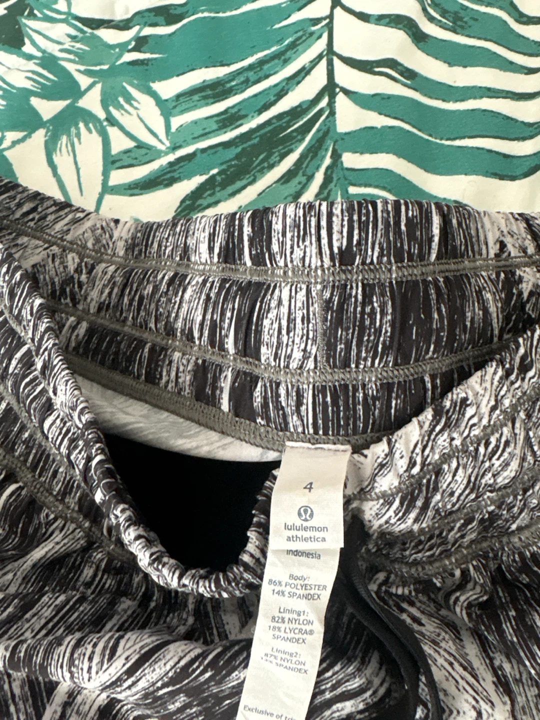 Lululemon Athletica Printed Leggings - photo 2