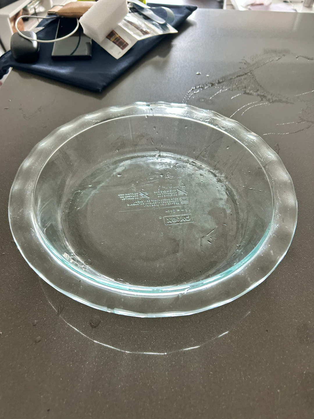 Pyrex Glass Pie Dish 9.5 inch