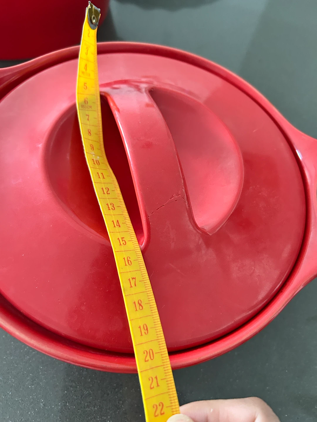 Set of two red ceramic lidded pots - photo 2