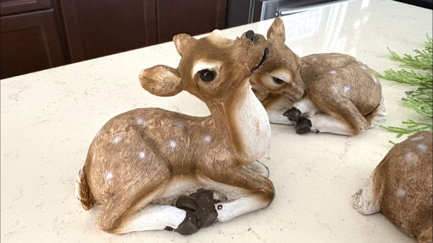 Set of 3 Resin Fawn Figurines - photo 3