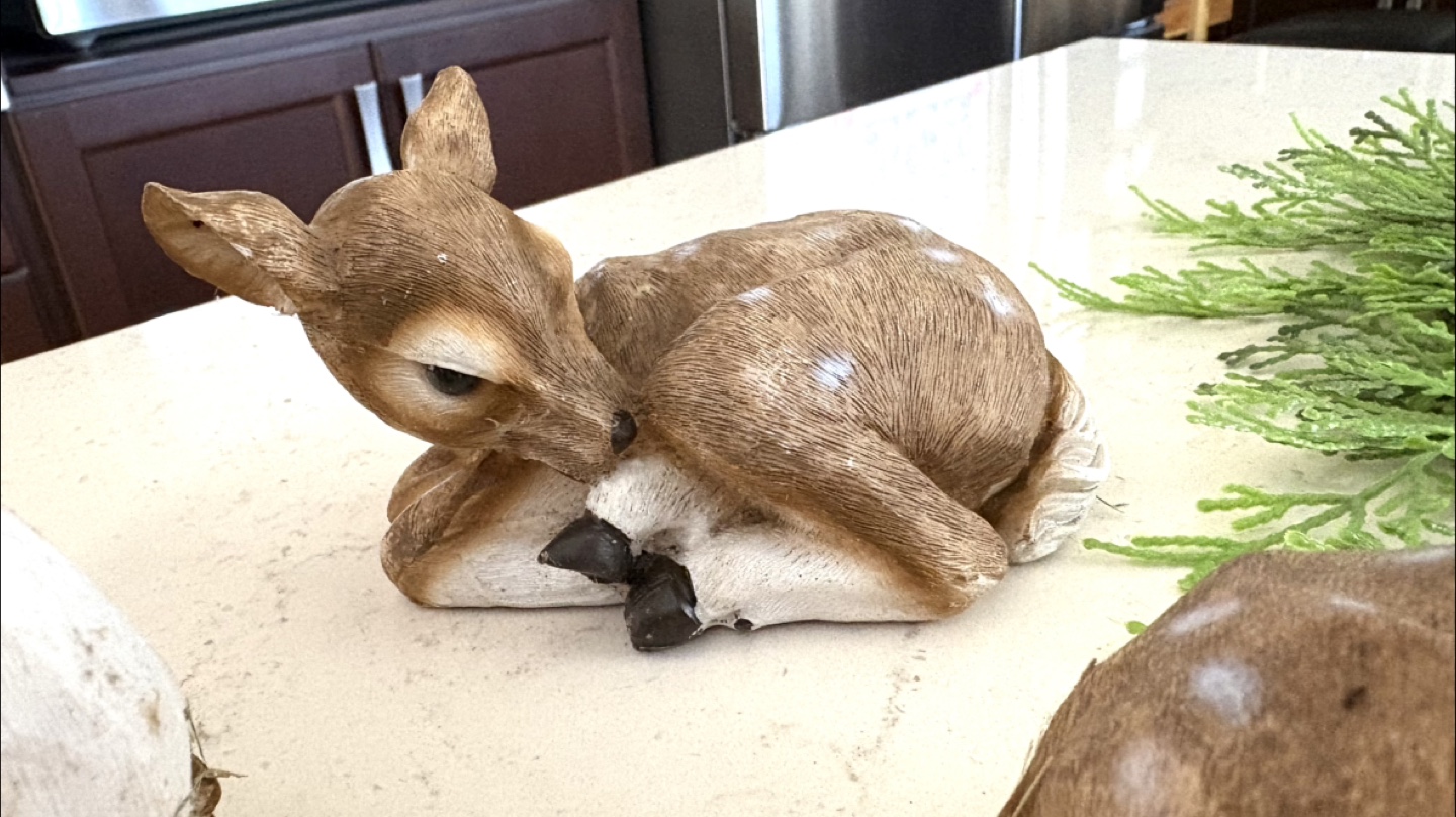 Set of 3 Resin Fawn Figurines - photo 4