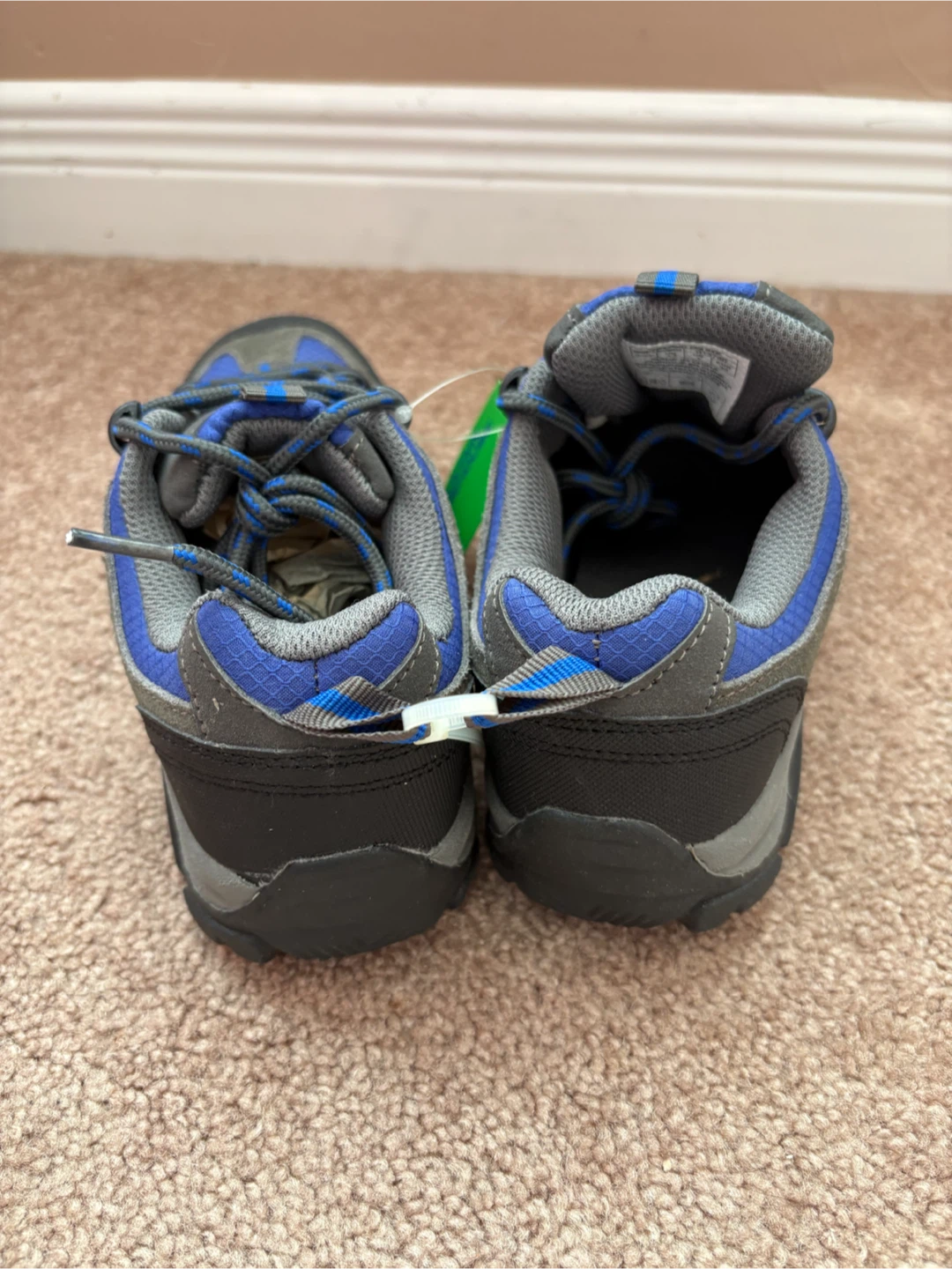NEW, Mountain Warehouse Kids Waterproof Hiking Shoes, size 1. - photo 3