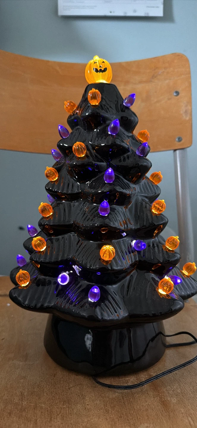 Halloween tree comes with box and tree - photo 2