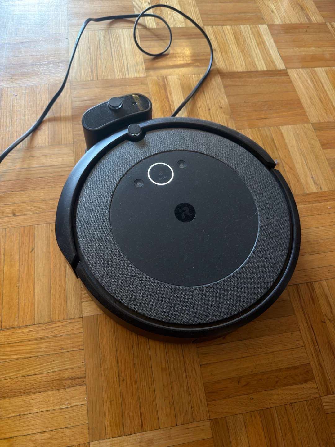 iRobot Roomba i3 Robot Vacuum