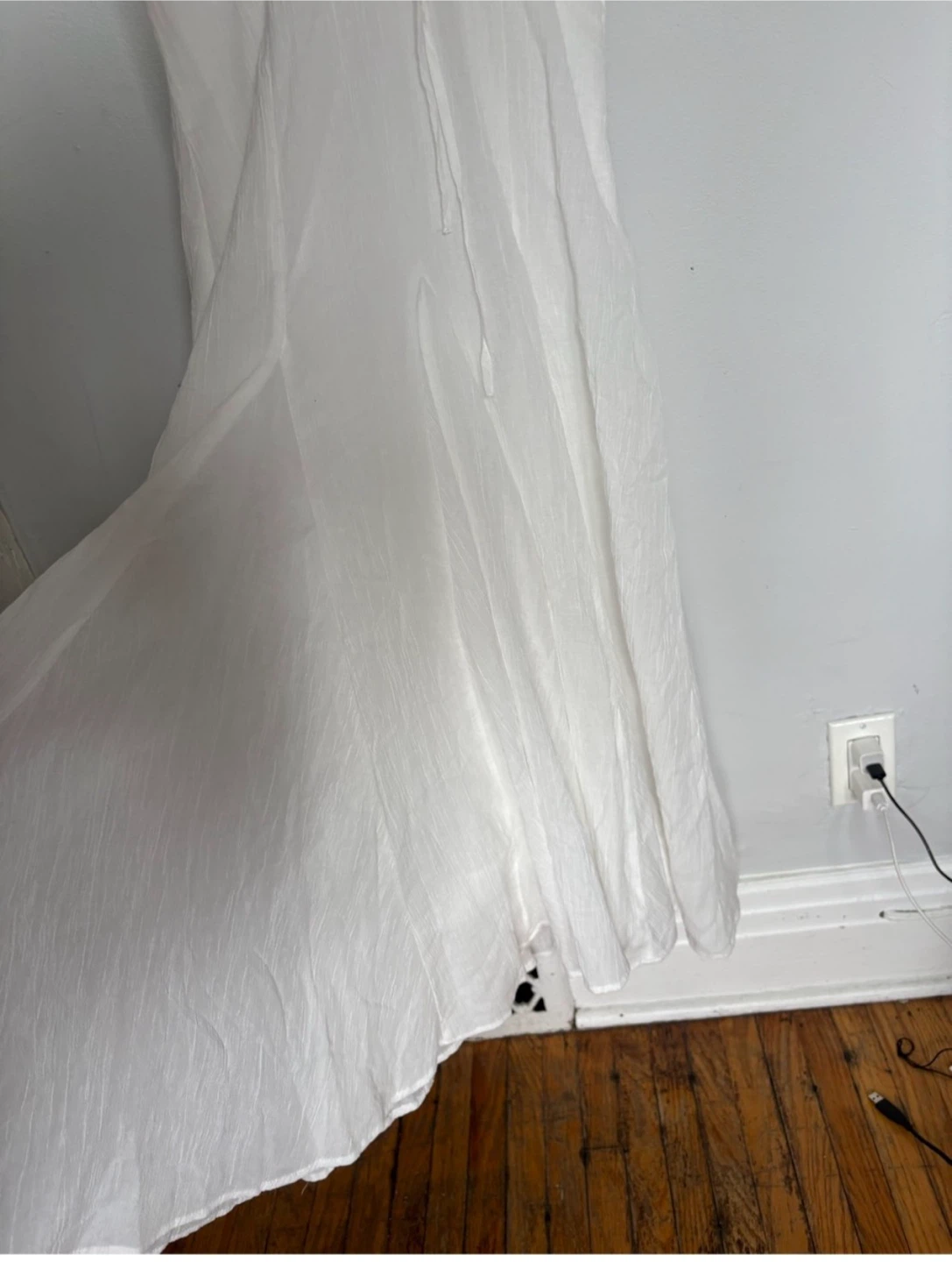 White midi dress Zara NWT size m - photo 5