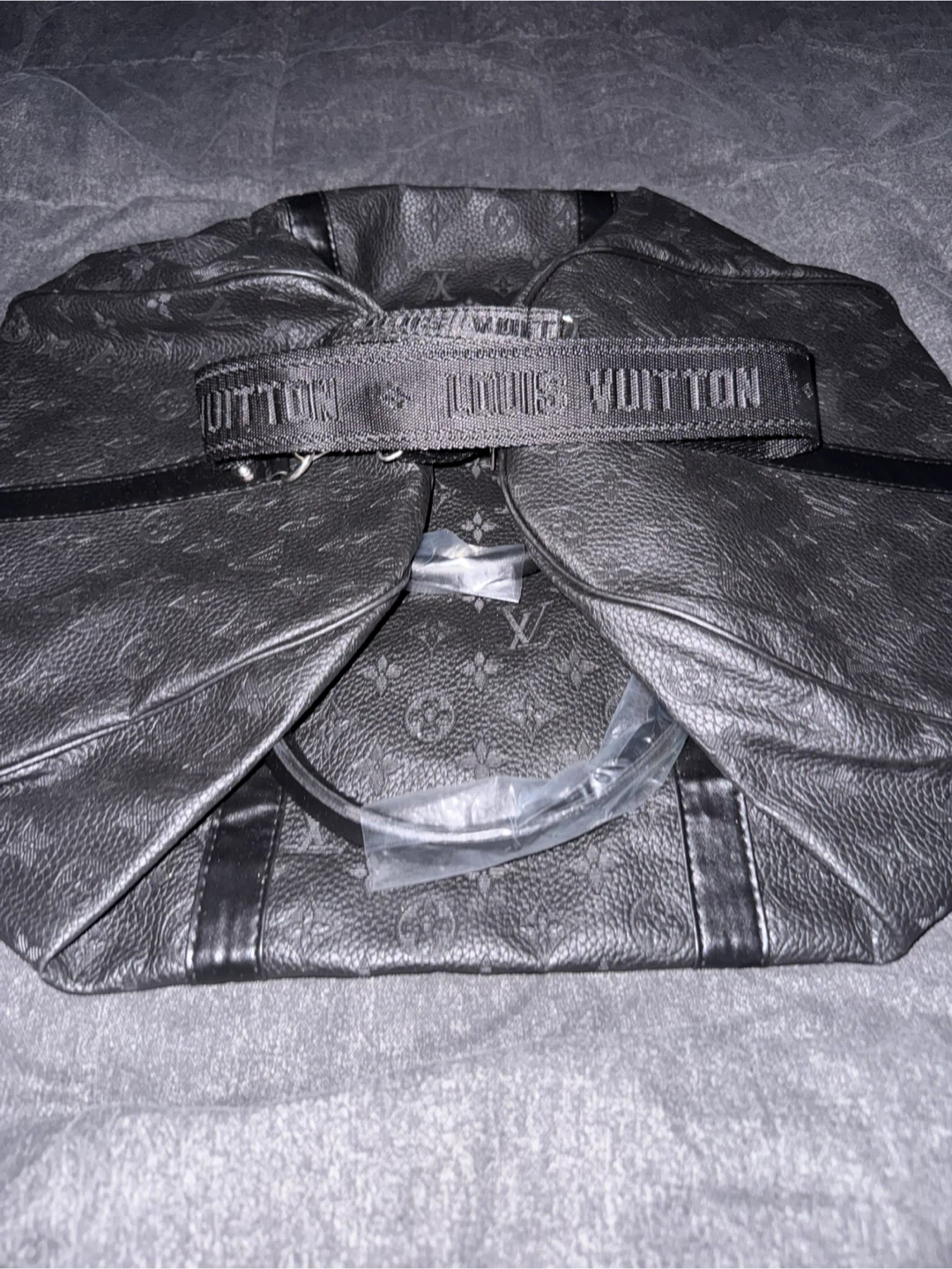 Louis Vuitton Duffle Bag - photo 2