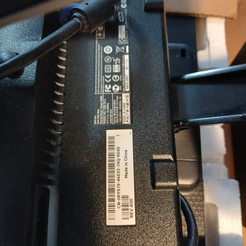 Dell and LG Computer Monitors (2) - photo 4