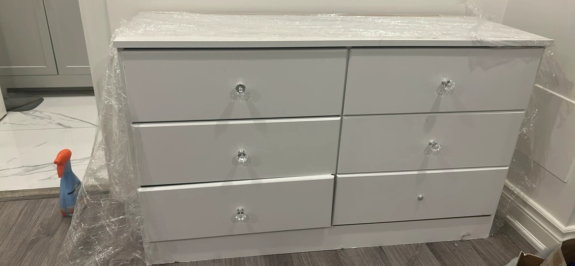 White 6-Drawer Dresser