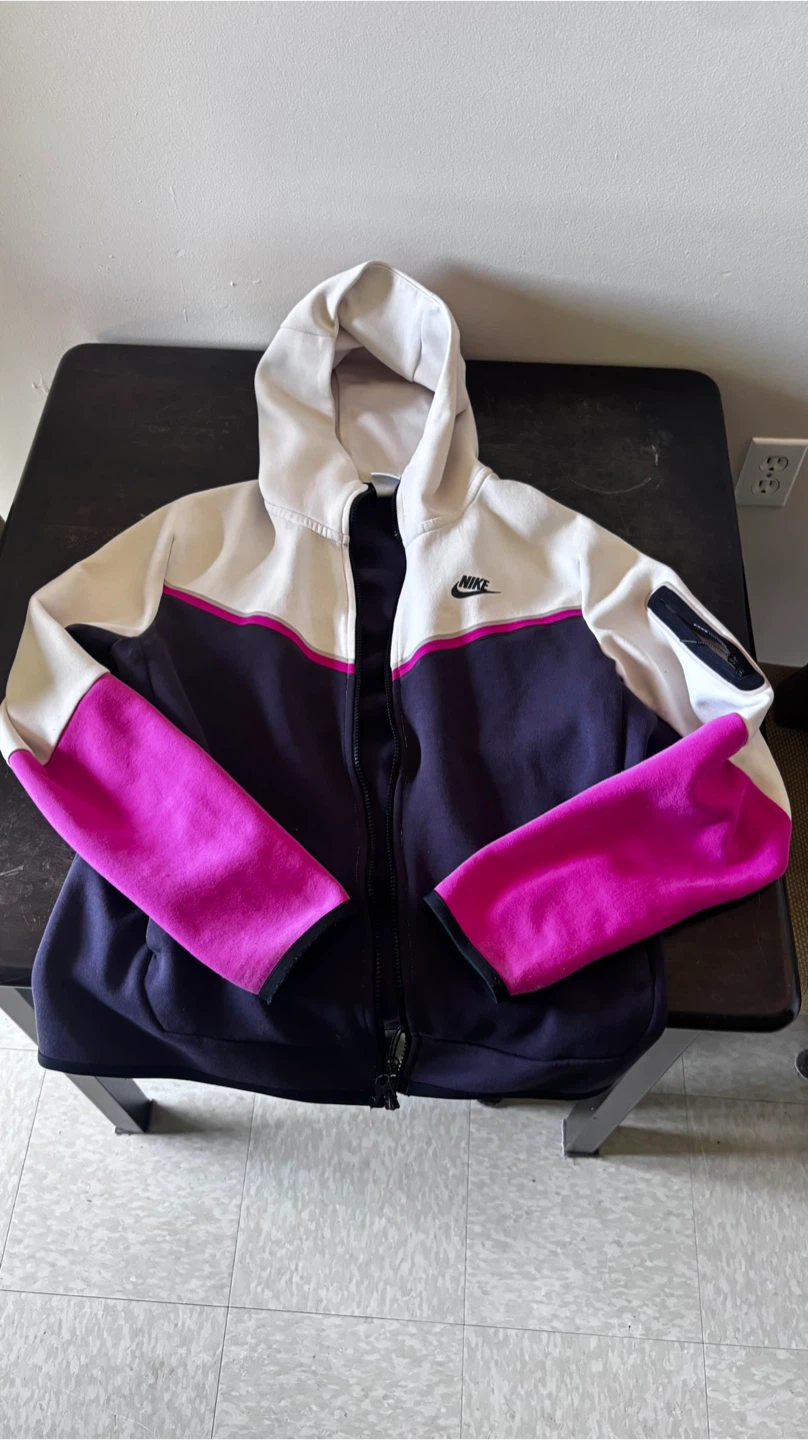 Nike Tech Fleece Full-Zip Hoodie