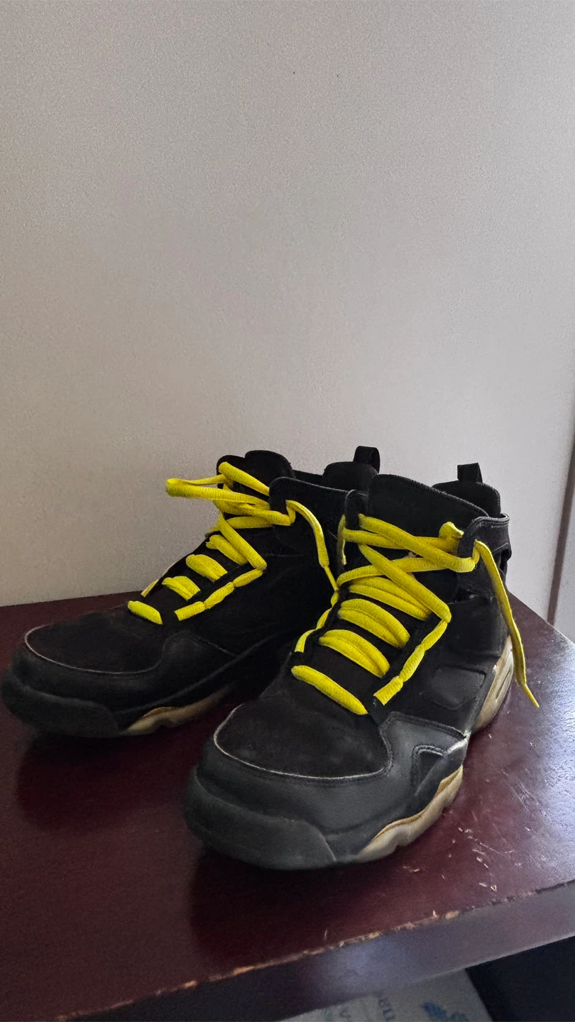 Jordan 3 Black Yellow Size 11