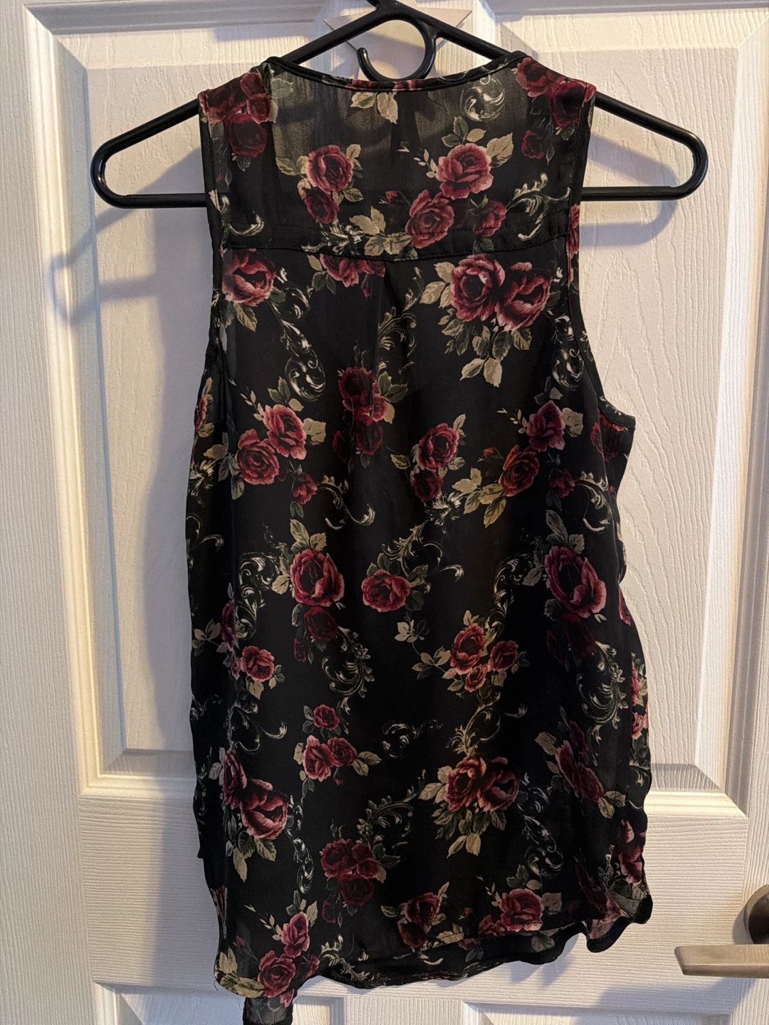 Dynamite Floral Sleeveless Blouse - photo 2