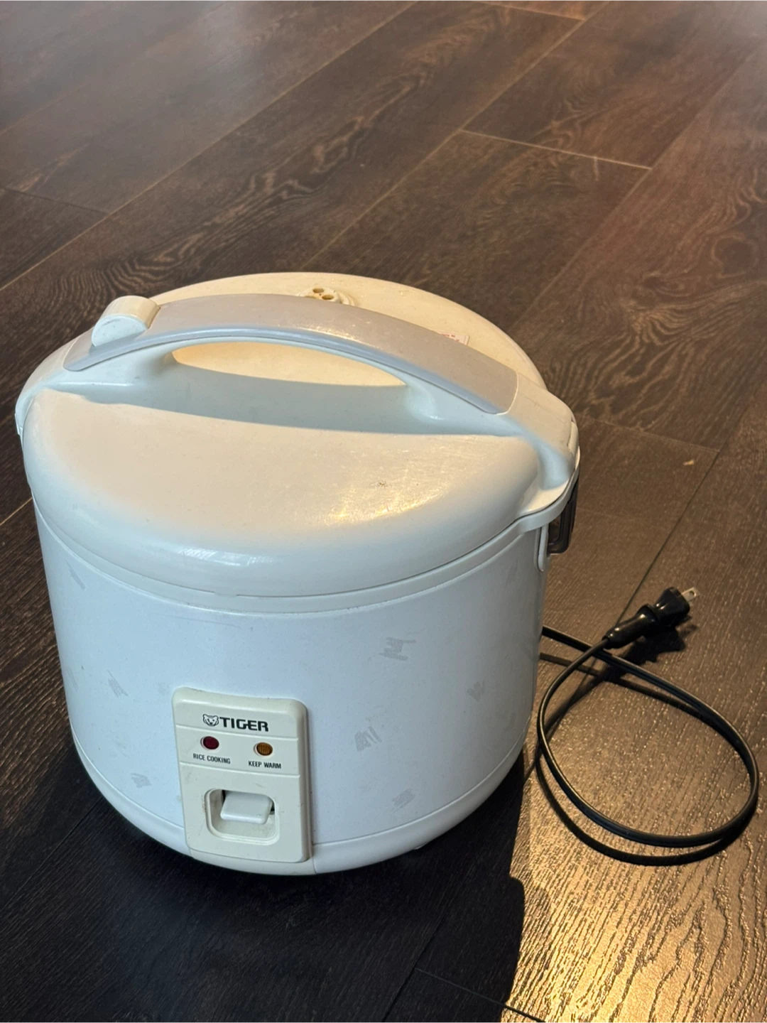 Tiger Rice Cooker JNP-1000