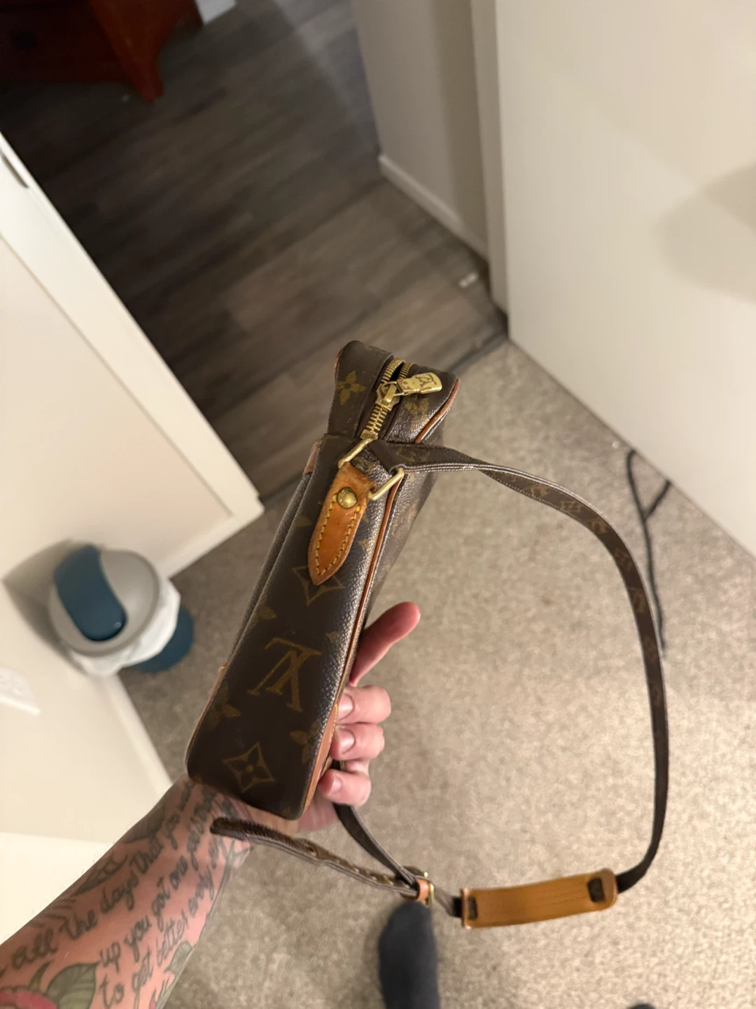 Louis Vuitton Monogram Crossbody Bag - photo 2