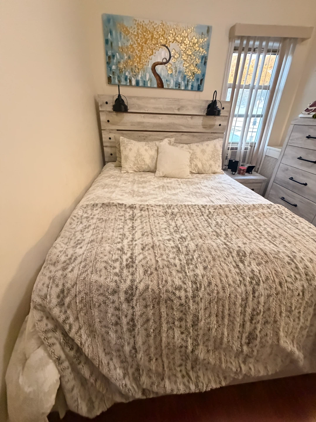 Bedroom Furniture Set - photo 3
