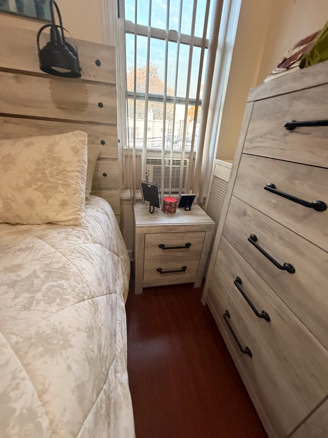 Bedroom Furniture Set - photo 5