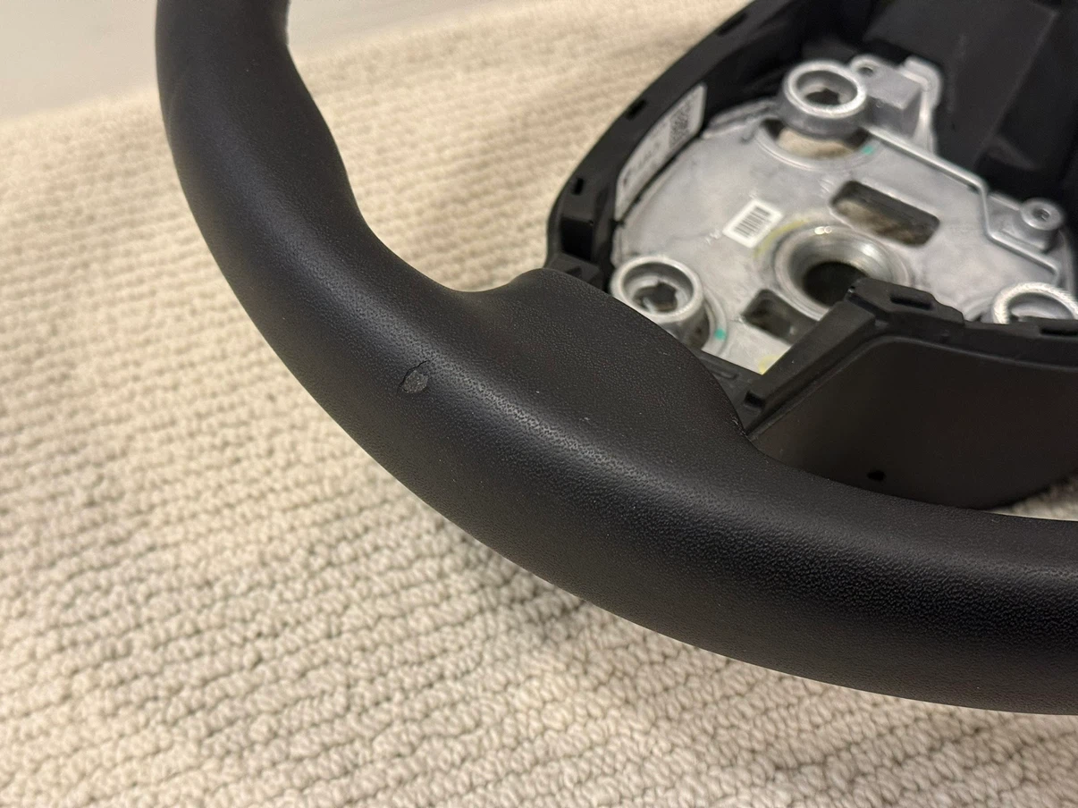 Tesla Steering Wheel - photo 4
