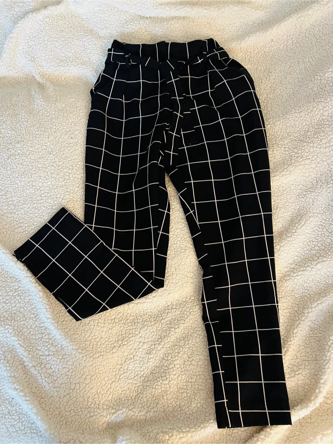 Formal trousers with belt
