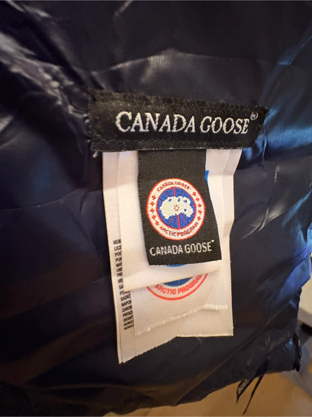 Ladies Medium Canada  Goose Puffer Vest navy Blue Medium - photo 4