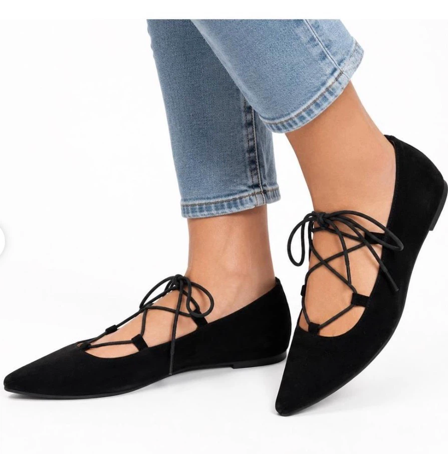 Chinese Laundry Black Lace-Up Flats