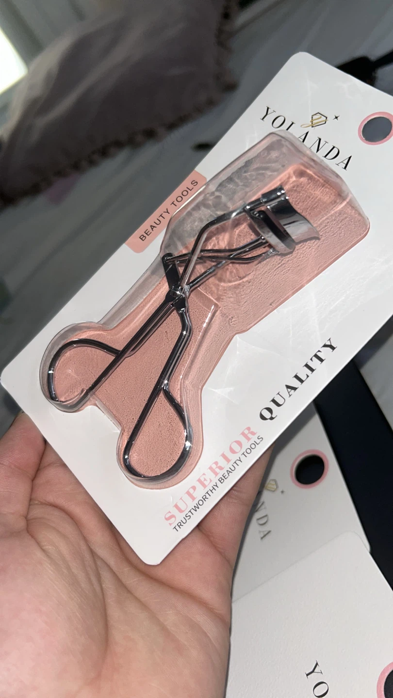 Yolanda Eyelash Curlers