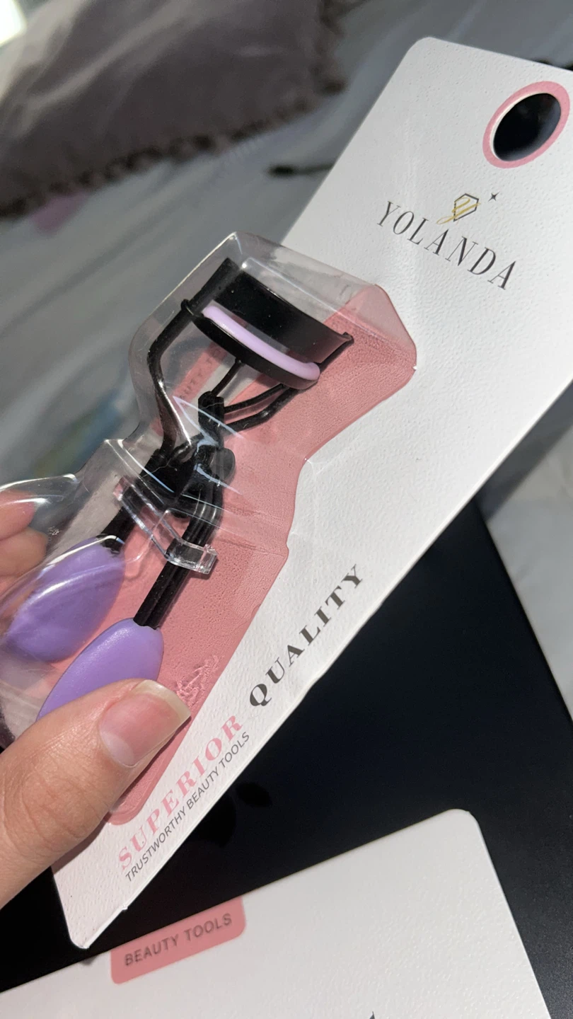 Yolanda Eyelash Curlers - photo 2