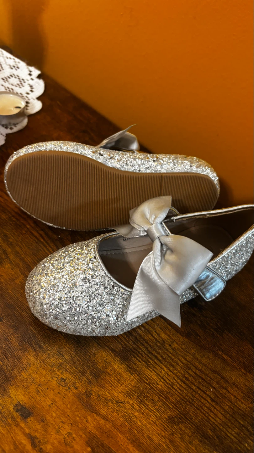 BUNDLE!! Dream Pairs Silver Glitter Bow Shoes - photo 3