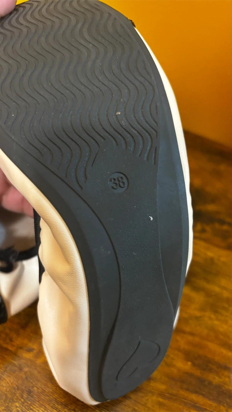 White and Black Ballet Flats - photo 3