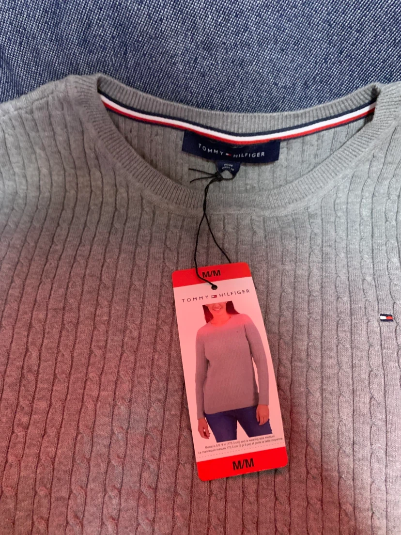 New Tommy Hilfiger Grey Cable Knit Sweater - photo 3