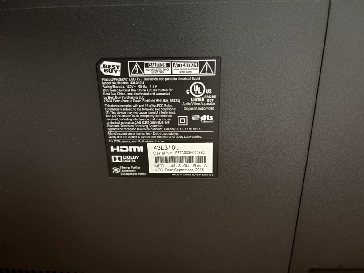 Toshiba 43-inch LCD TV - photo 2