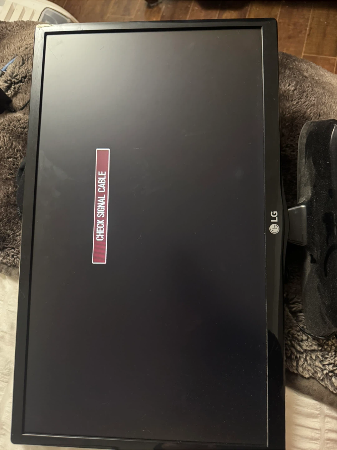 LG 22” TV